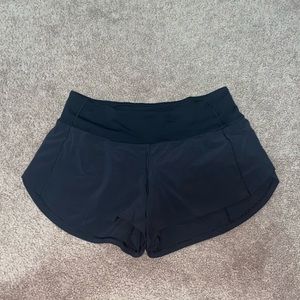 black lulu lemon shorts
